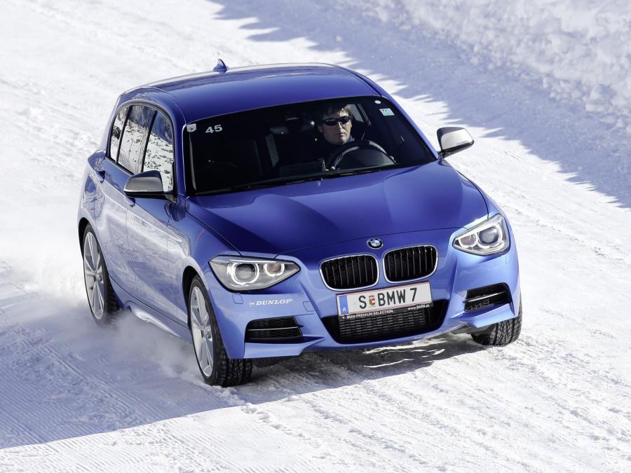  BMW M135i xDrive 5-Door (F20) 2012 года  (фото 2 из 35)